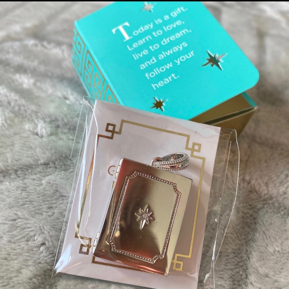 Origami Owl Gratitude Locket
